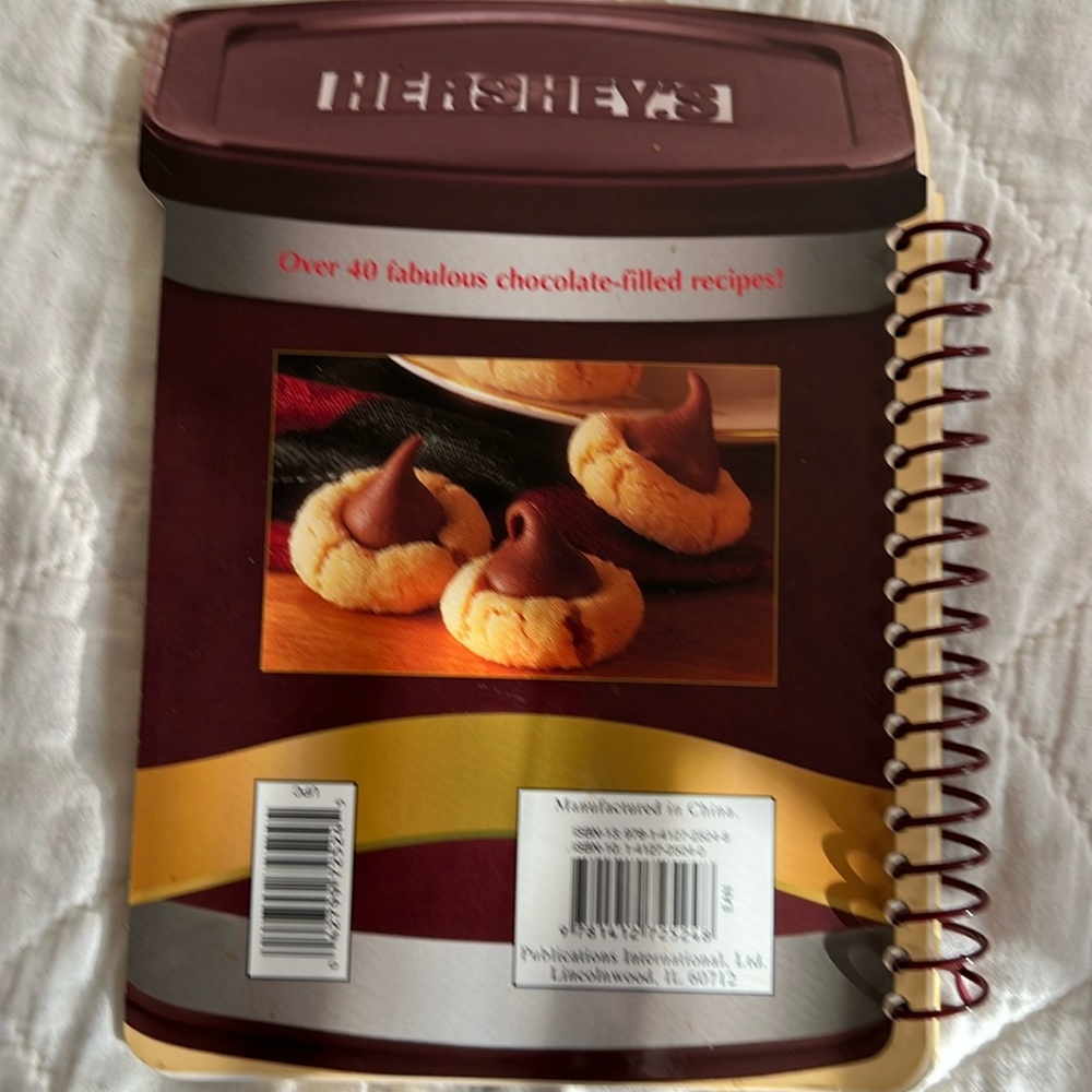 Hersheys cocoa baking cookbook